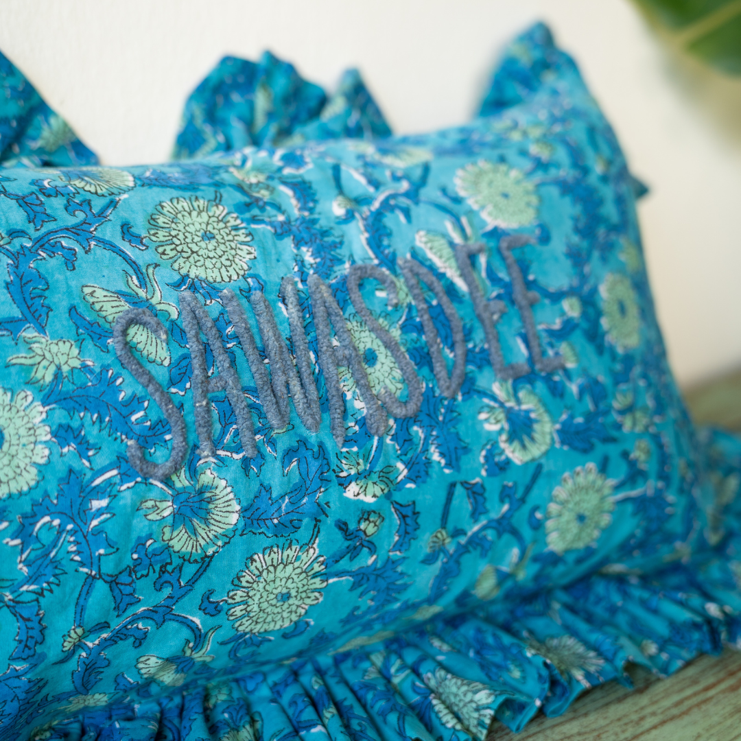 Sawasdee frills cushion (cover)
