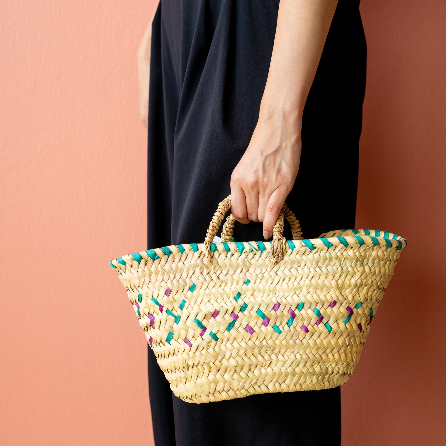 Colorful Moroccan basket [S]
