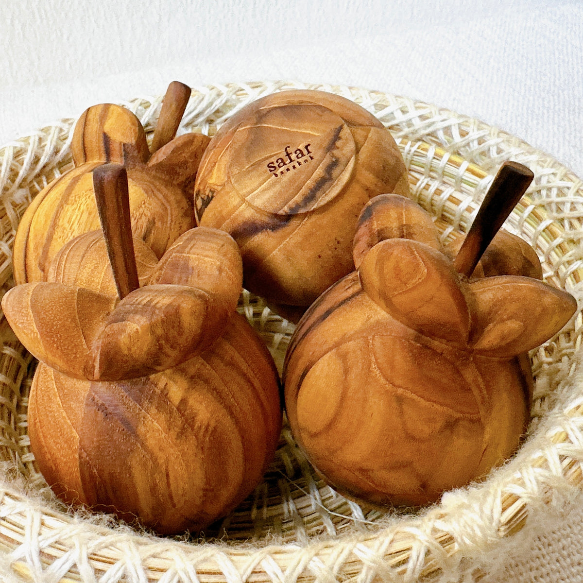 Teak Mangosteen Obje