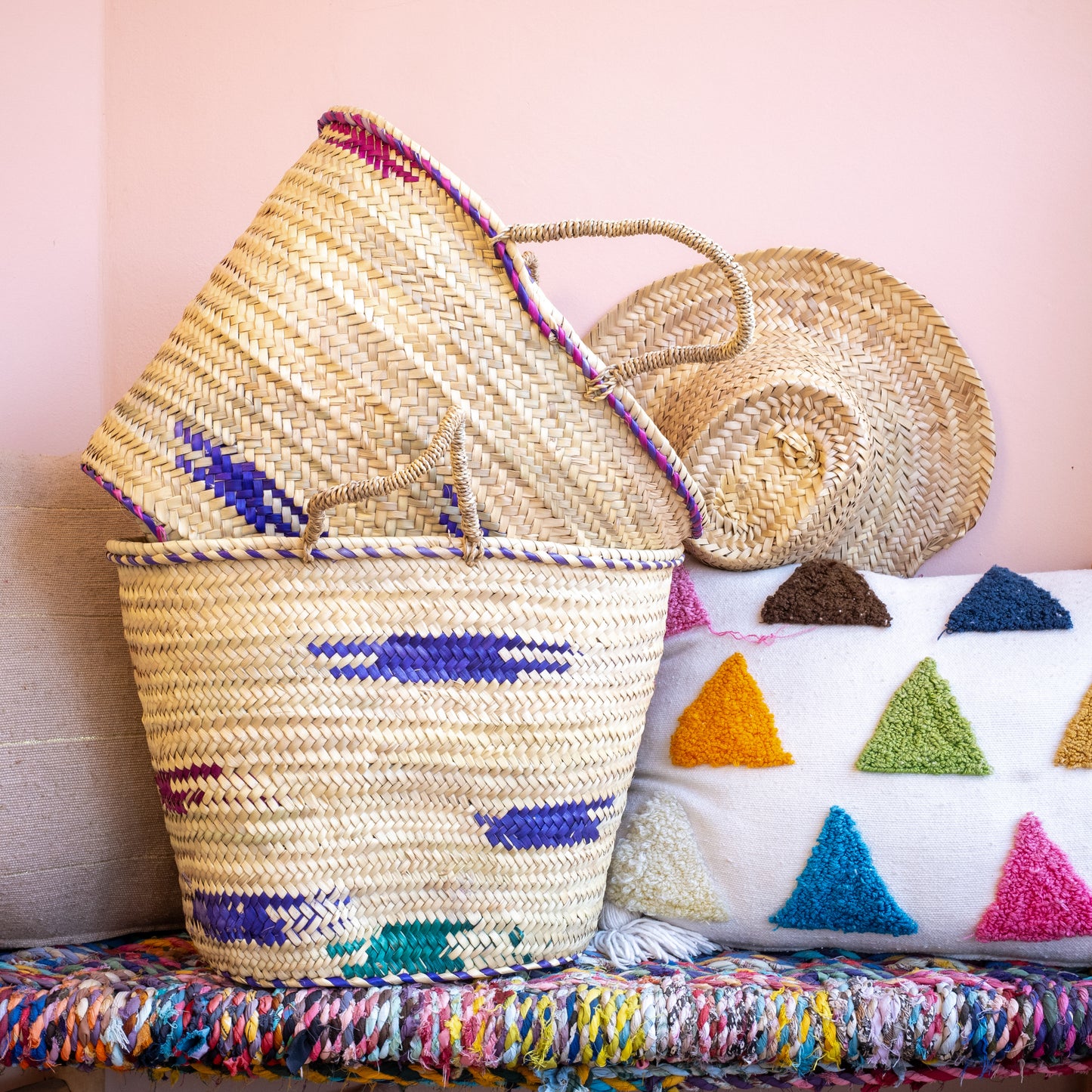 Colorful Moroccan basket [L]